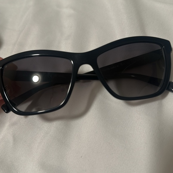 Versace polarized sunglasses - Picture 6 of 16